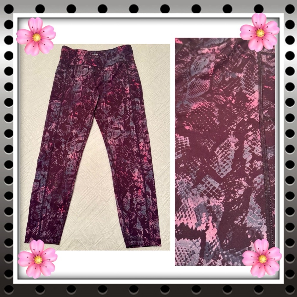 Women’s DKNY leggings - snake skin pattern - pink gray black - Large - worn once